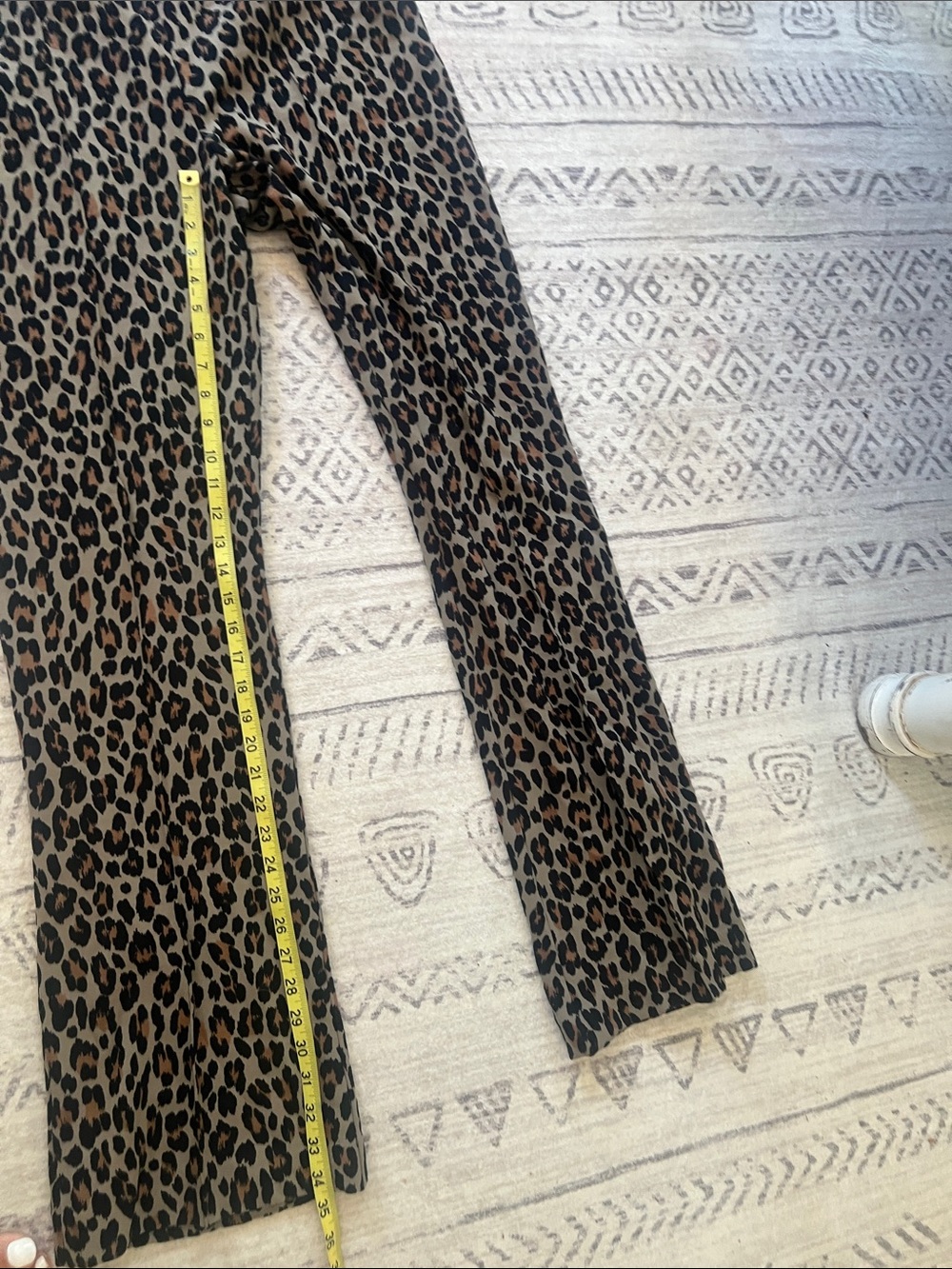 SPANX Leopard Print Wide-Leg Pants in Brown and Black. Size 1X tall - Picture 9 of 10